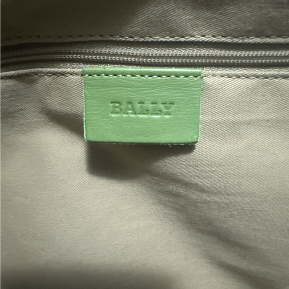 Vintage Bally Leather Duffle Bag | Pristine Condition | Authentic w/ Card - Picture 11 of 16